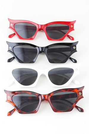 Winged Spade Cateye Sunglasses