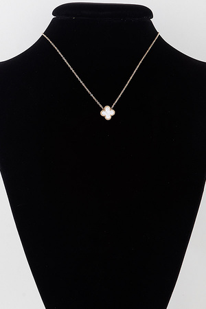 Marble Clover Pendant Necklace