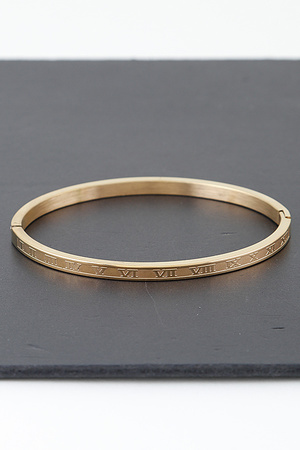 Thin Roman Numeral Bracelet