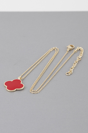 Clover Pendant Chain Necklace