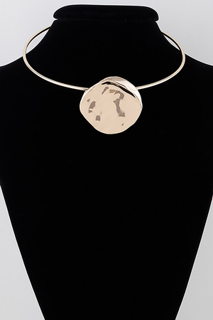 Hammered Disc Choker Necklace