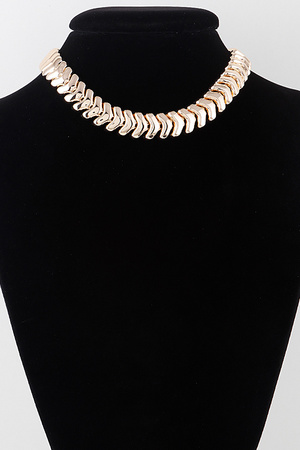 Shiny Arrow Chain Choker Necklace