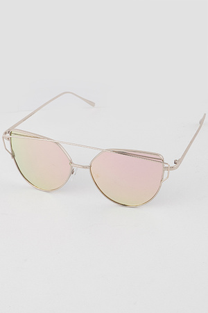 Unique Frame Aviator Sunglasses