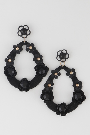 Monotone Flower Garland Earrings