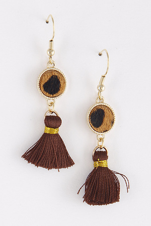 Very Cute Tassel Earrings 8LCA7